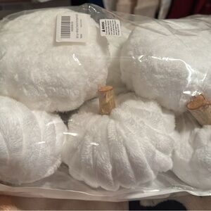 Pack of 8 White Chenille Pumpkins